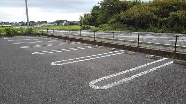 14/20 駐車場