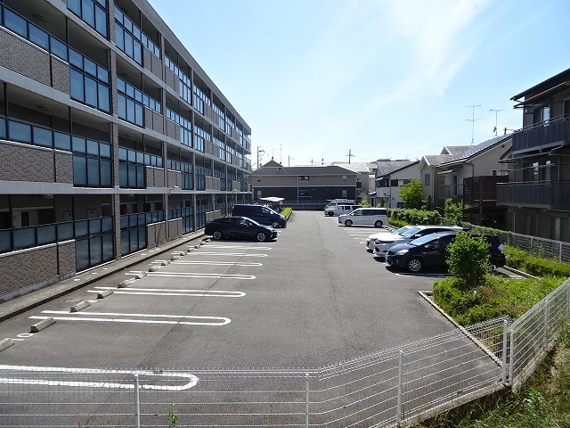 14/20 駐車場