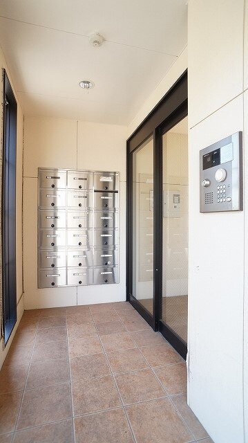 13/20 エントランス