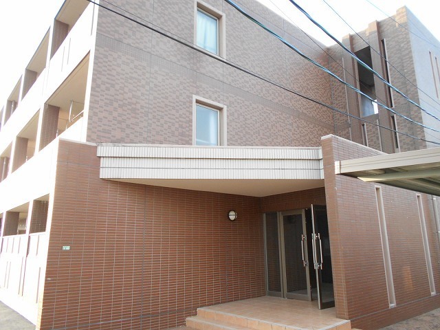 14/20 エントランス