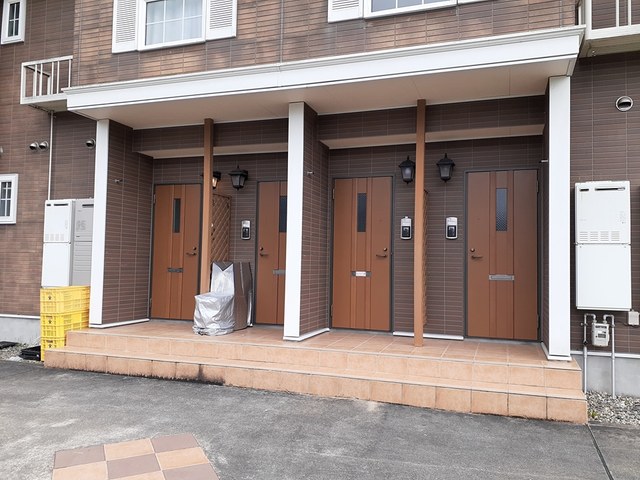 14/20 エントランス