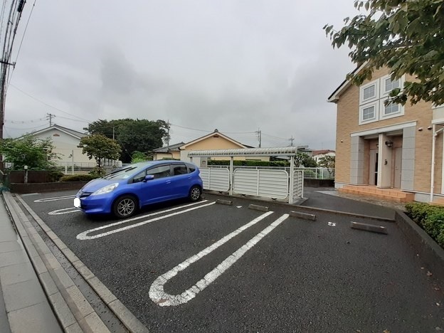14/20 駐車場