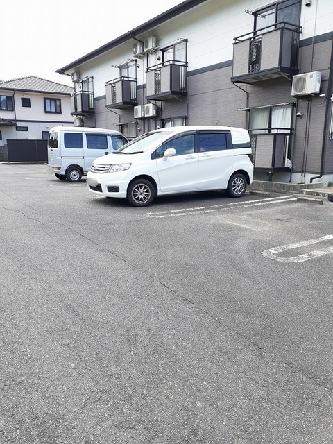 14/21 駐車場
