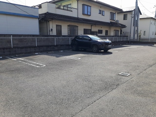 14/20 駐車場