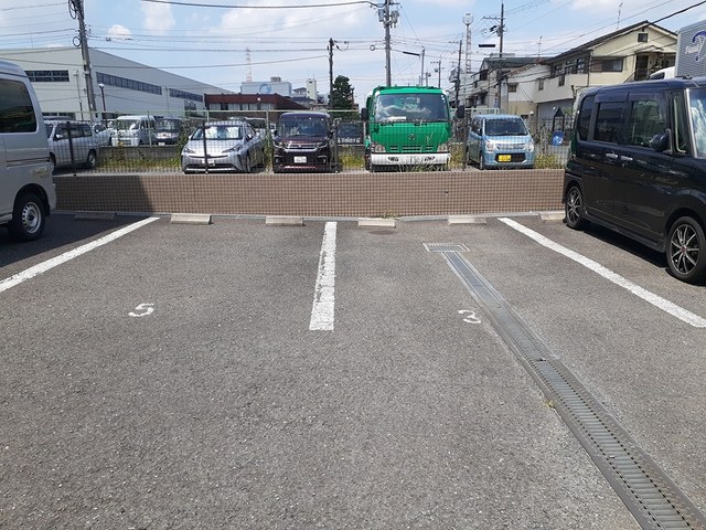 2/8 駐車場