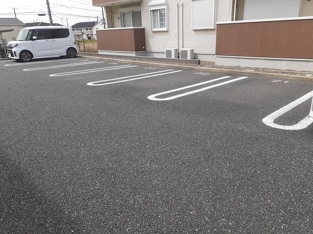 14/20 駐車場