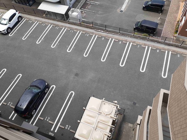 14/20 駐車場