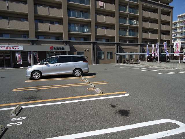 19/25 駐車場