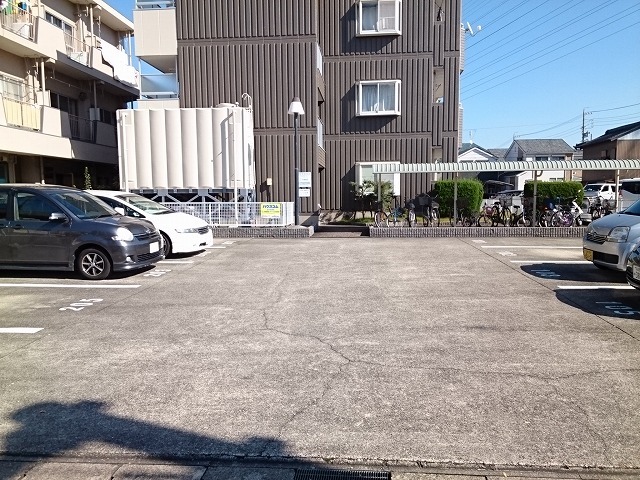 14/22 駐車場
