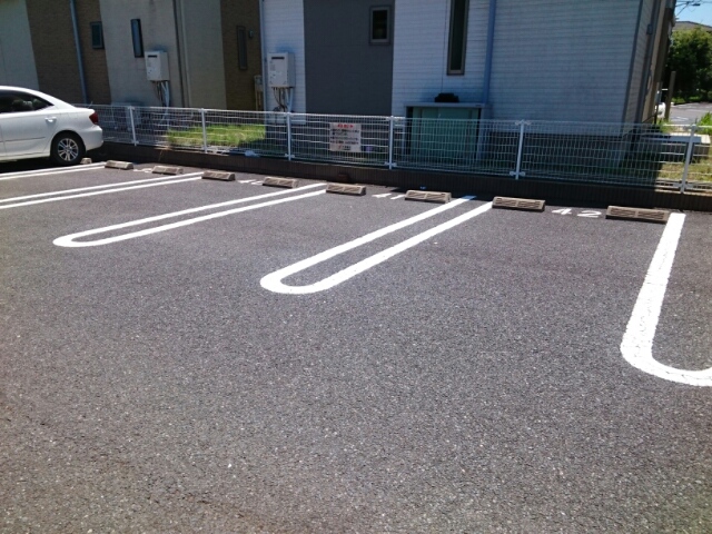 14/20 駐車場