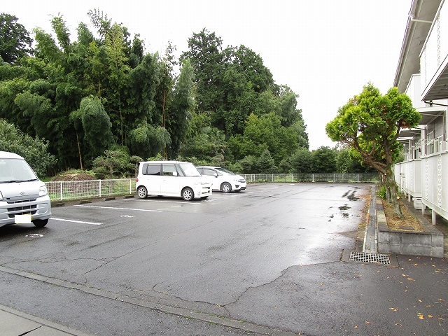 14/15 駐車場