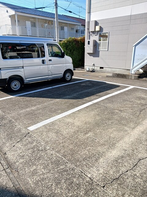 16/22 駐車場