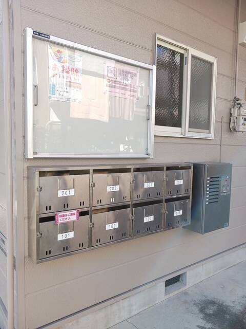 15/22 エントランス