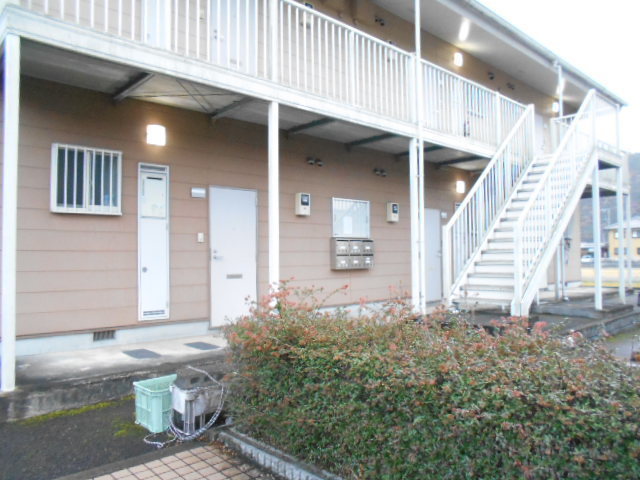 13/20 エントランス