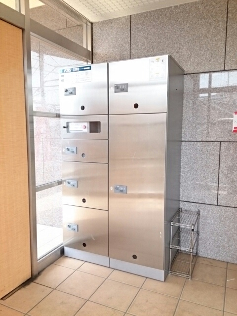 14/22 エントランス