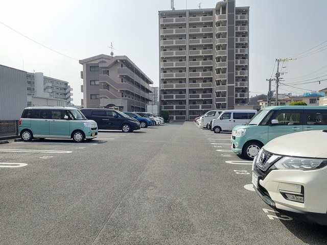 14/20 駐車場