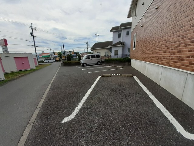14/20 駐車場