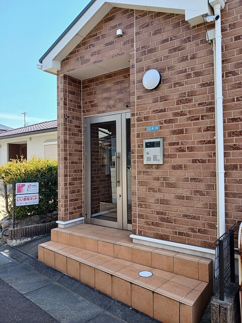 14/20 エントランス