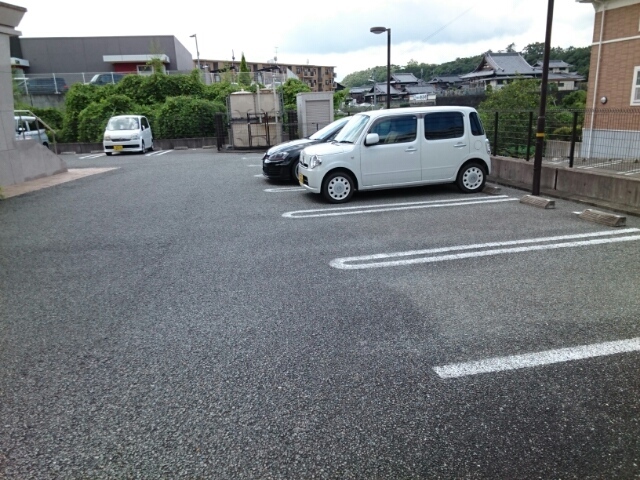 14/20 駐車場