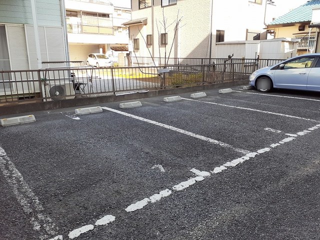 14/22 駐車場