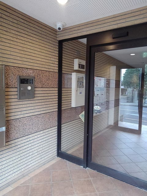 14/20 エントランス