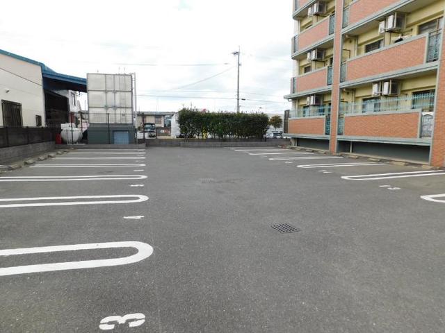 14/20 駐車場
