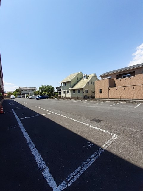 4/10 駐車場