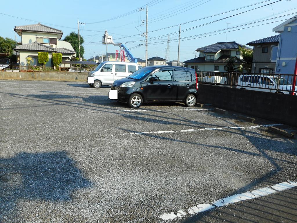 14/20 駐車場