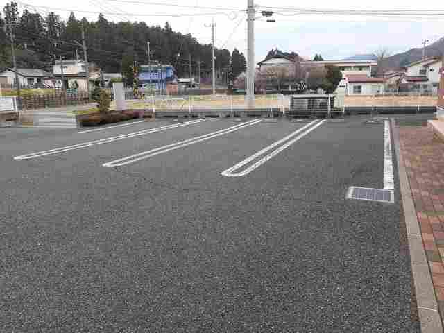 14/20 駐車場