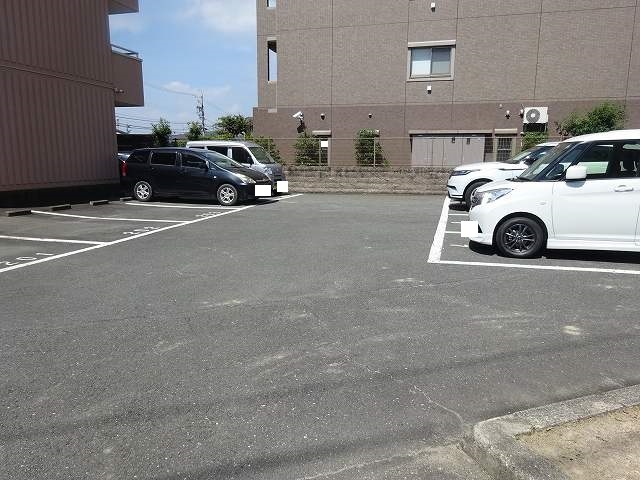 14/20 駐車場