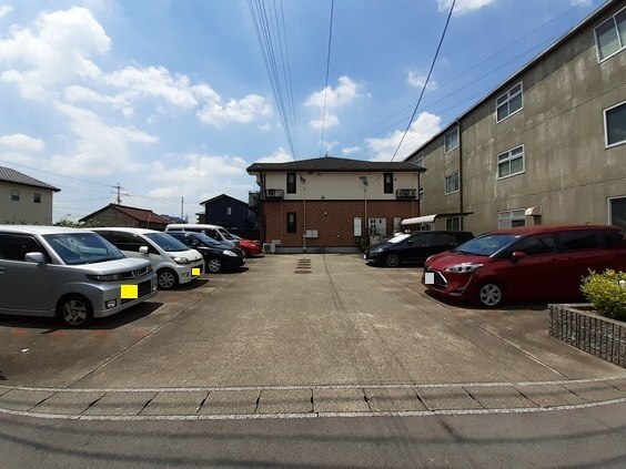 14/20 駐車場