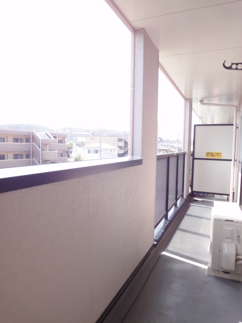 13/20 バルコニー