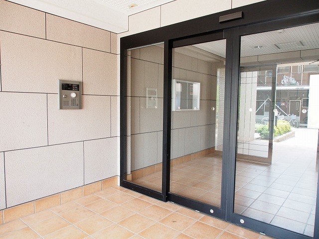 13/20 エントランス