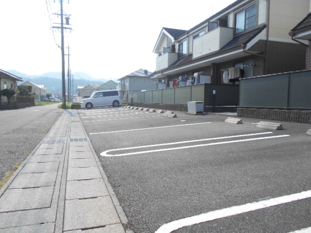 7/13 駐車場
