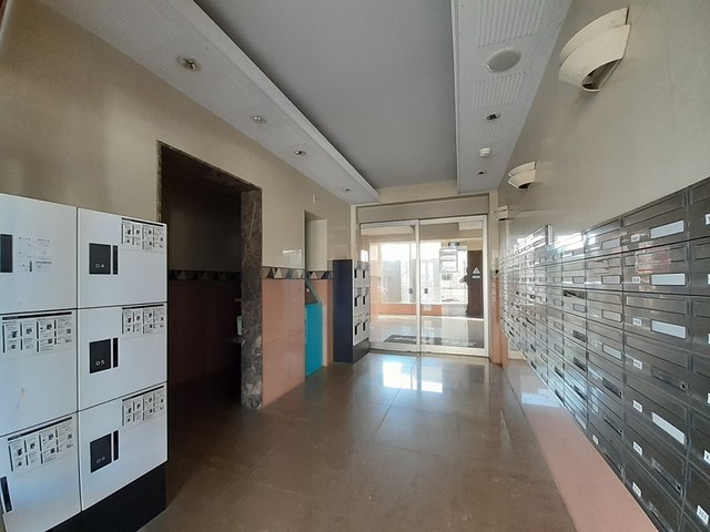 13/20 エントランス