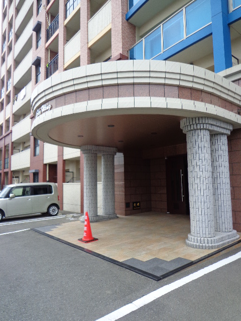 13/20 エントランス