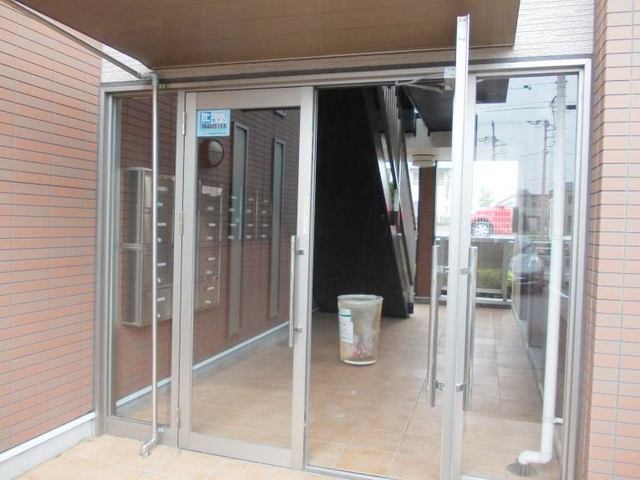 14/20 エントランス