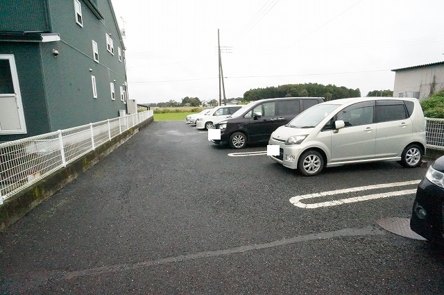 14/20 駐車場