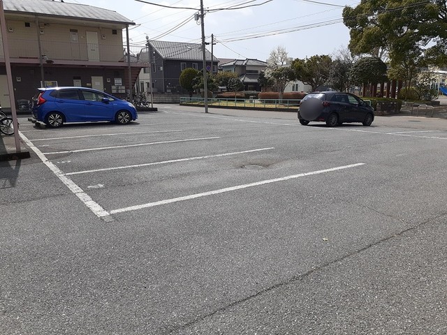 15/22 駐車場