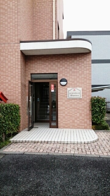 13/22 エントランス