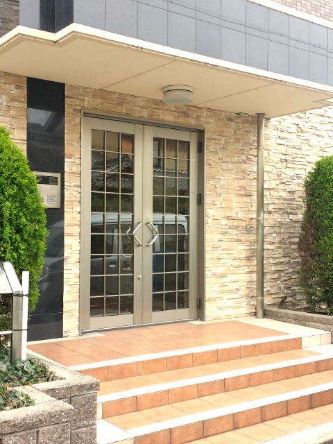 13/20 エントランス