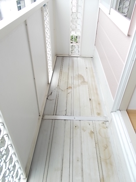 15/23 バルコニー