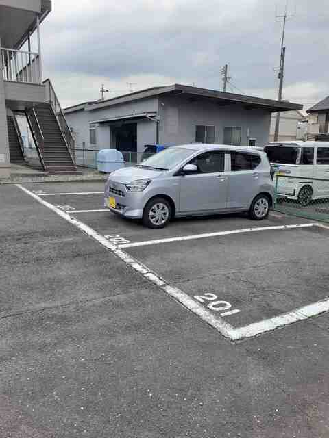 15/23 駐車場