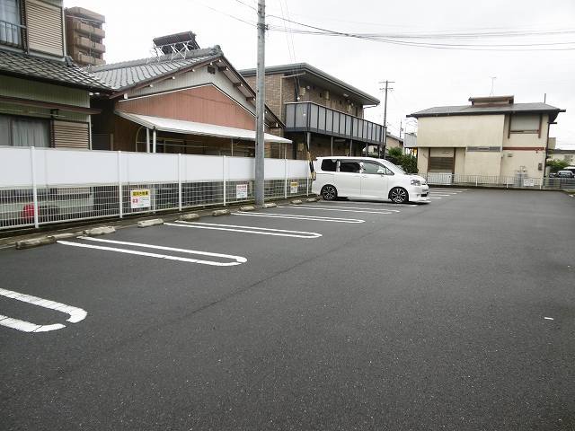 14/20 駐車場