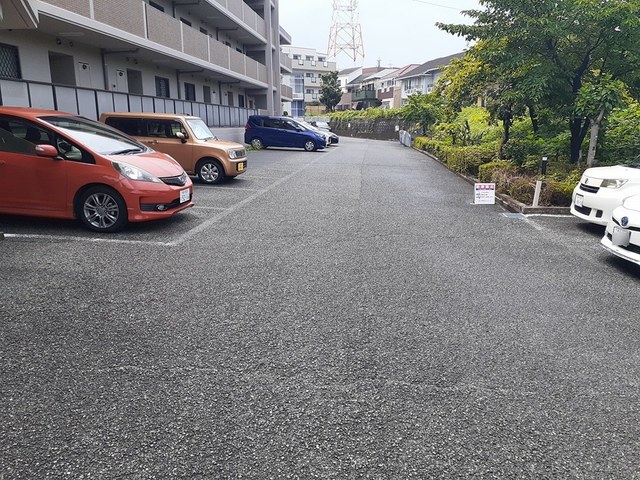 14/20 駐車場