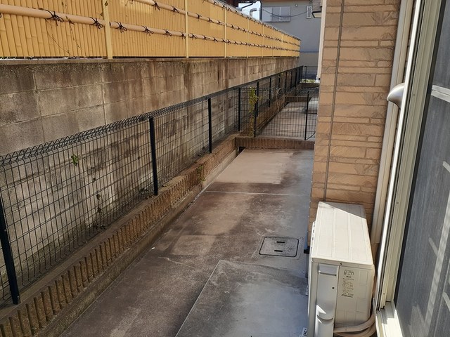 13/20 バルコニー