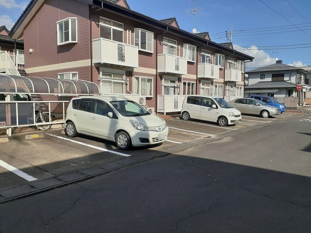 14/22 駐車場
