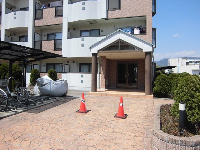 15/25 エントランス