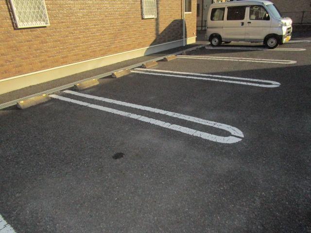 14/20 駐車場
