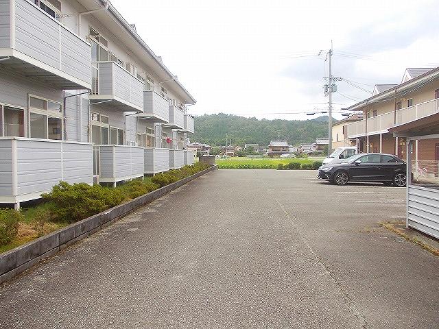 14/20 駐車場